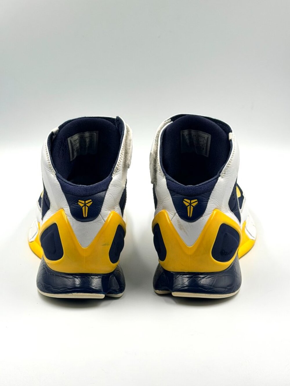 Vintage - Kobe Nike Air Zoom Huarache 2K5 - Picture 4 of 10